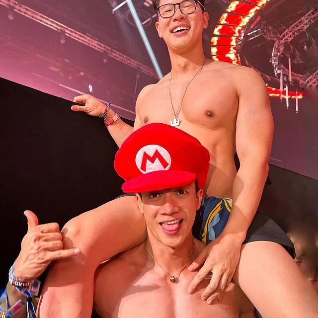 泰国健身网红，雪地大秀肌肉，这体脂率让人羡慕