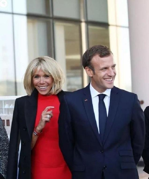 马克龙娶大24岁妻子：不仅是精神恋爱！生理性冲动都写在细节里