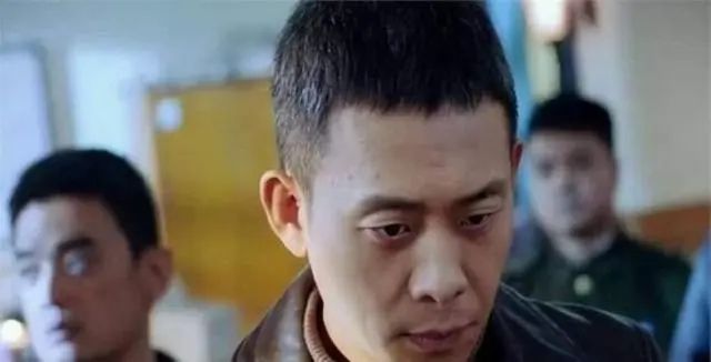 狂飙1年后,张颂文和张译的差距一目了然,让陈道明说对了