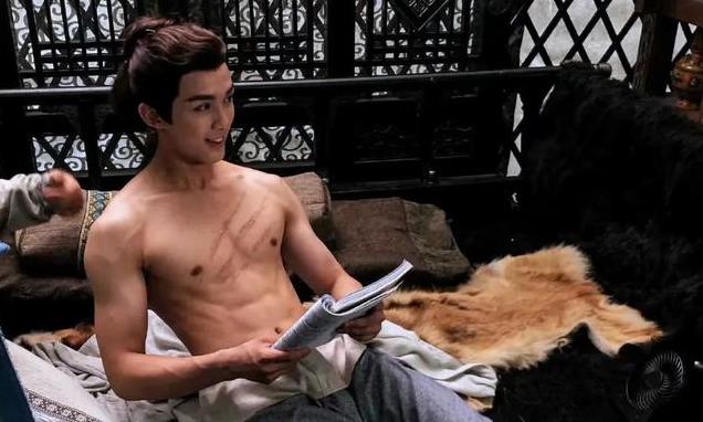 平心而论,内娱真正的绝色美男只有12位,他们酷帅雅痞,清新性感