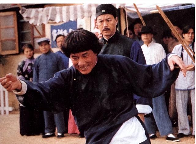 郑少秋的师傅、张国荣的干爹、有后宫“三十六房”？他什么来头？