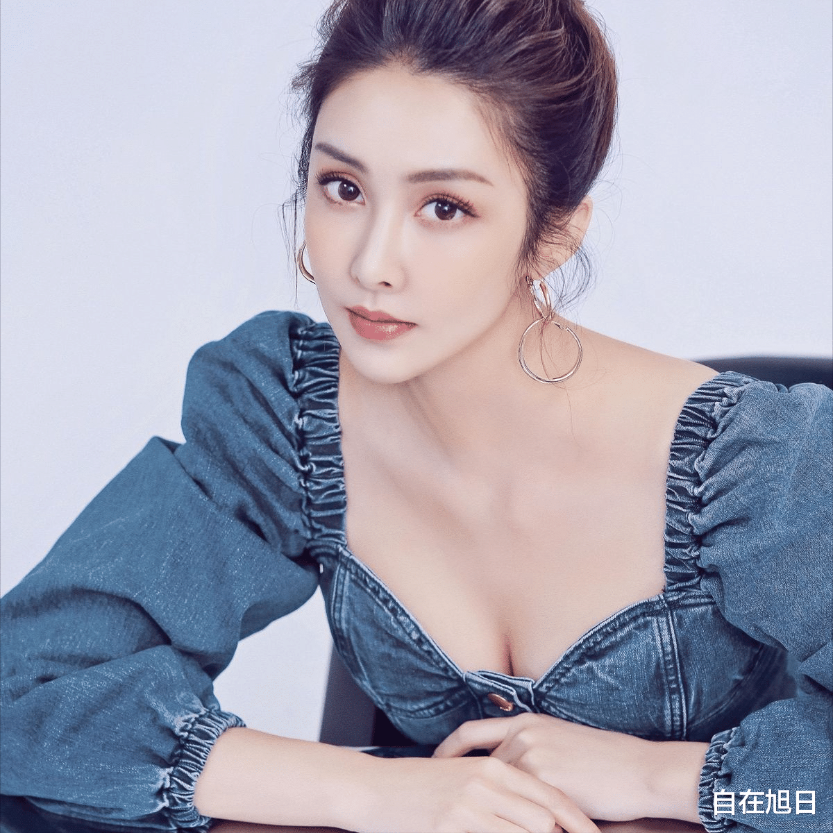 前女友是吴昕，前未婚妻是张天爱，在老婆孕期出轨，他藏不住了