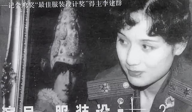 被称为古装第一美人，和知名导演同居27年，却在63去前后悔痛哭