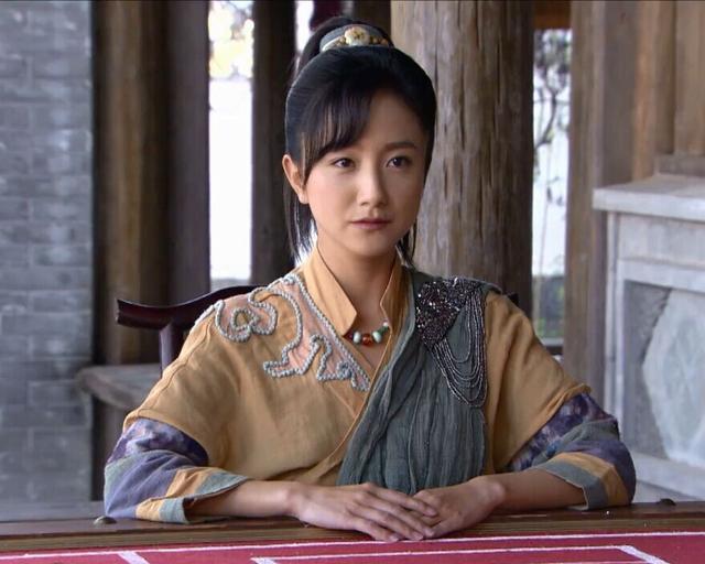 正午阳光《小巷人家》：当配角太惊艳时，主角可以去打酱油了