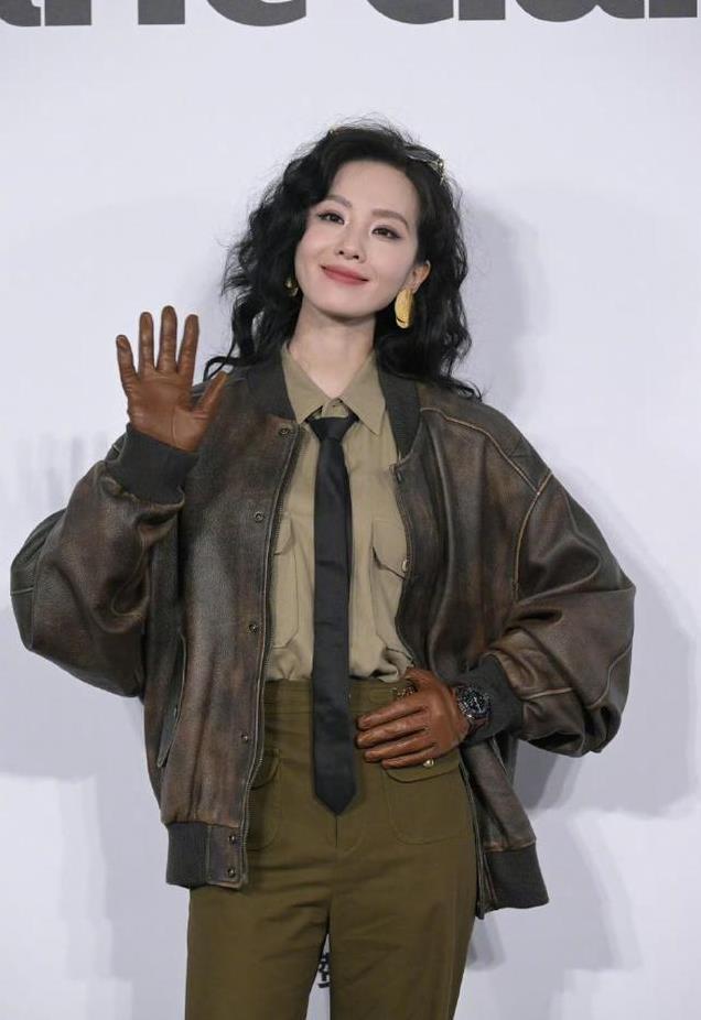 看了王大发的爆料,才懂刘诗诗红毯为何无精打采,心累都写在脸上