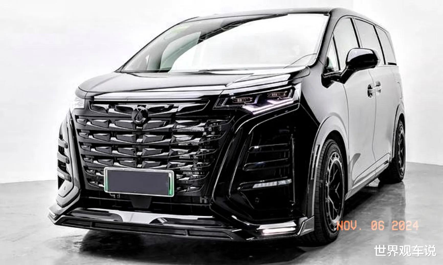 腾势D9全新Rowen狼炎款来袭，新增“黑武士”套件，续航660km