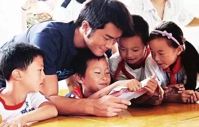 原来他也是癌症去世，一生未婚无人送终，死后遗产全赠予古天乐