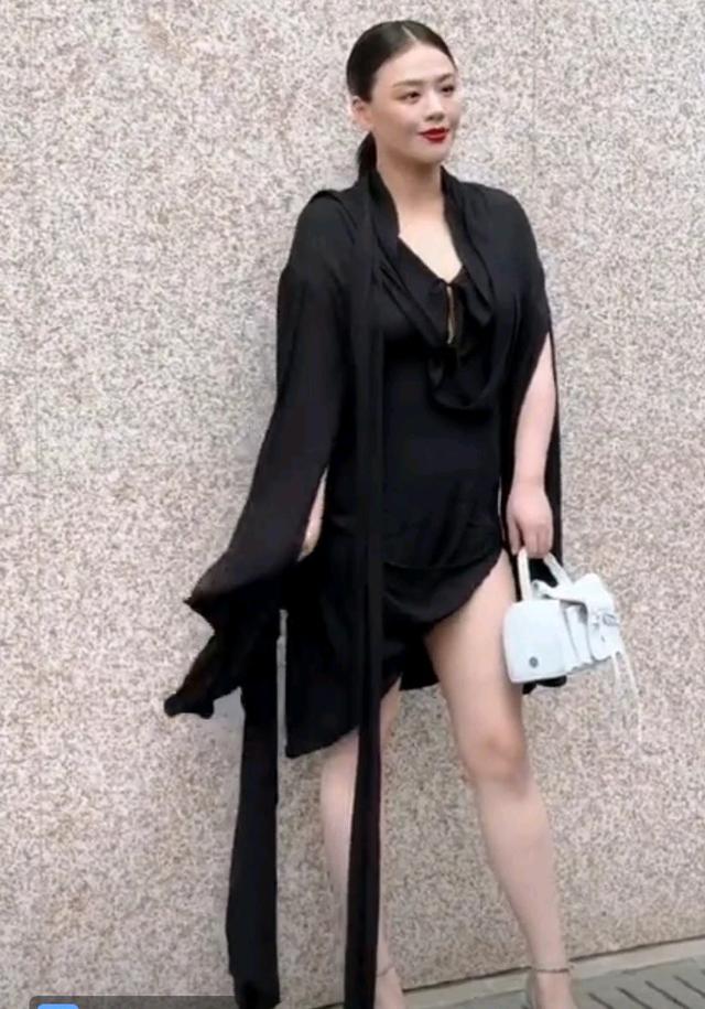 哇塞！马思纯减肥后反弹，有了小肚子，马思纯回应：开心最重要！