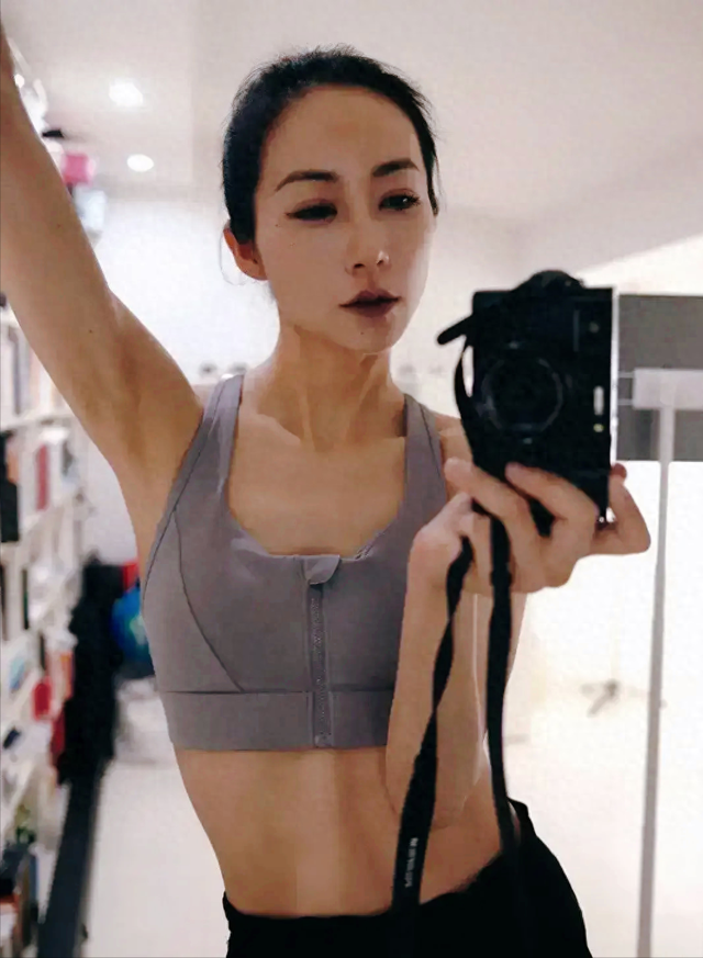 韩雪健身照引爆网络热议：当代审美，谁说了算？