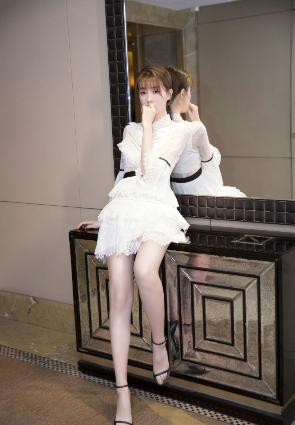 【乔欣恋情大揭秘】偶遇清水寺的神秘男子竟是鸿荣源二公子?