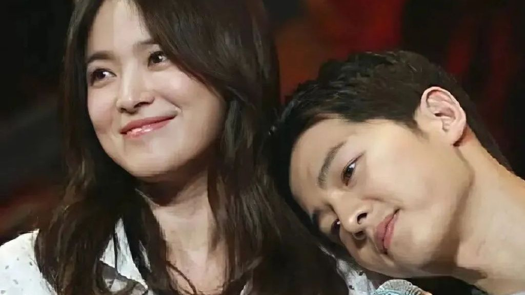 终于明白双宋为何离婚！宋仲基官宣二胎，网友直言女方像生育机器