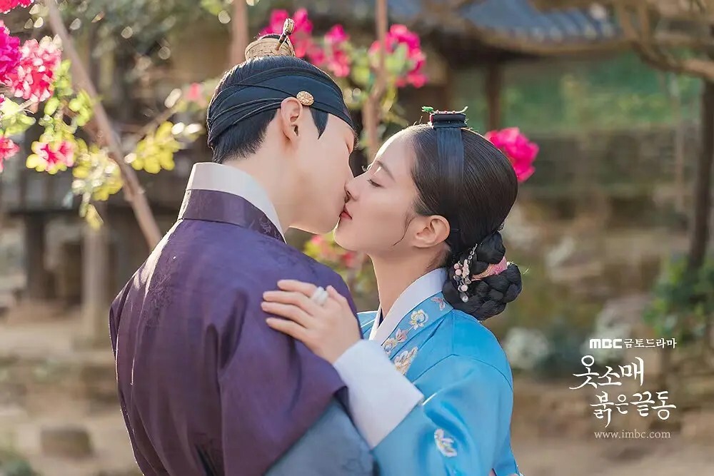 8部好看到爬不出坑韩剧，《衣袖红镶边》必追，《未生》被封天花板