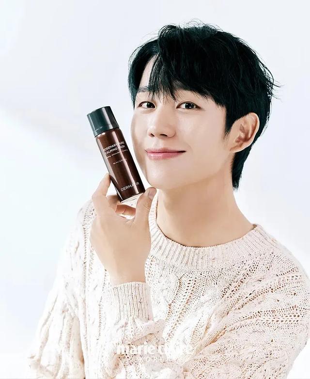 他是韩娱最大器晚成的男神,曾因夜店风波,险被韩娱冷藏。