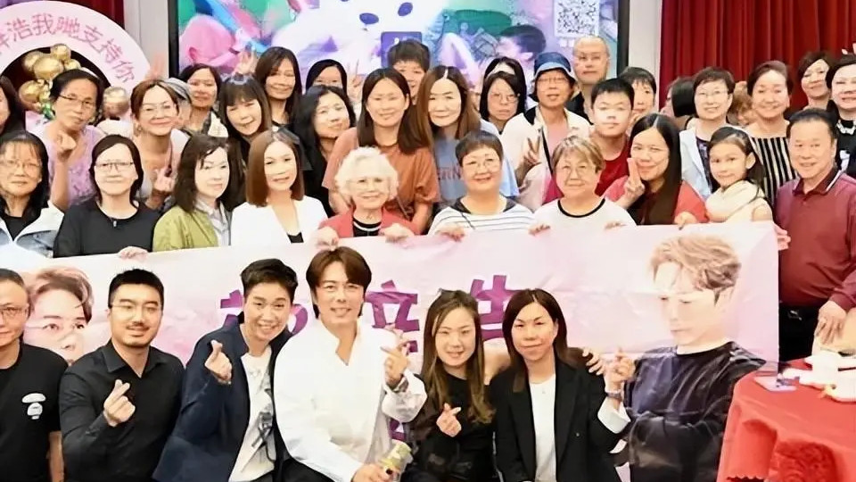 56岁TVB男歌手现身内地节目大受欢迎，曾因桃色丑闻被公司封杀