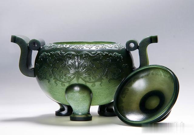 一块叫和田玉的石头,价值100万,它凭什么?