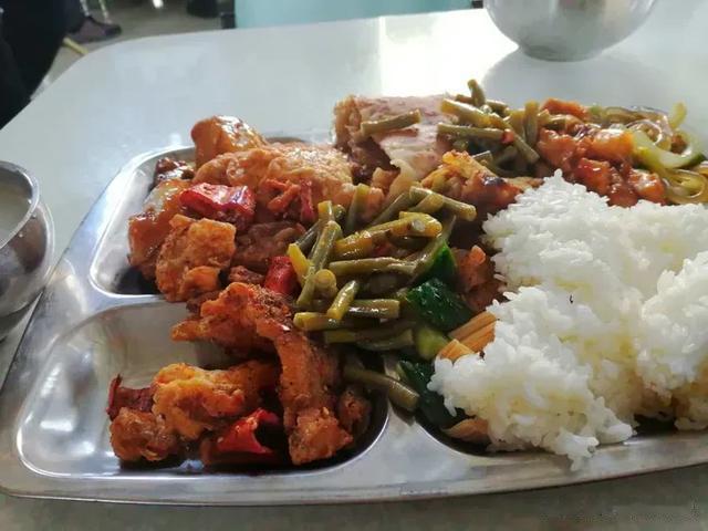 省部级单位的食堂是怎么样的？就餐环境优雅，菜品丰富物美价廉