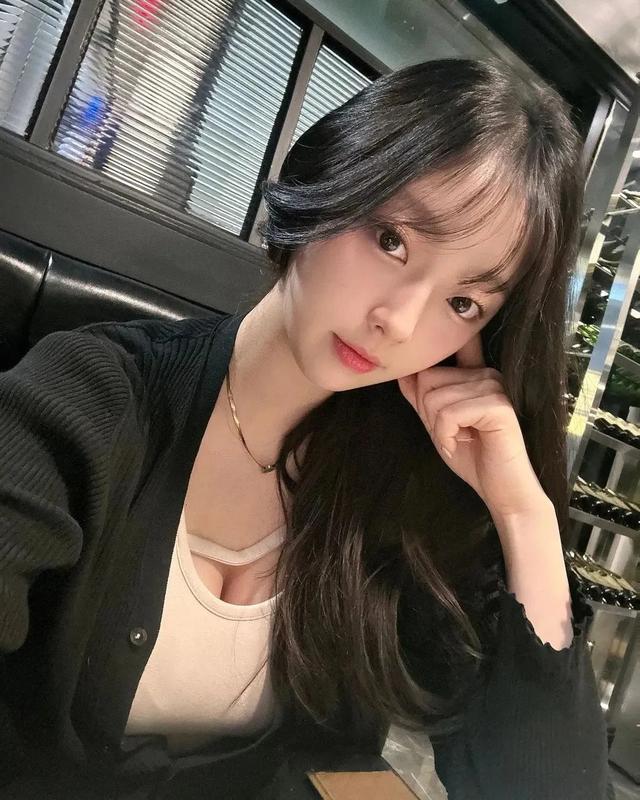 韩国顶级健身网红！完美腰臀腿，这身材狠狠拿捏我了