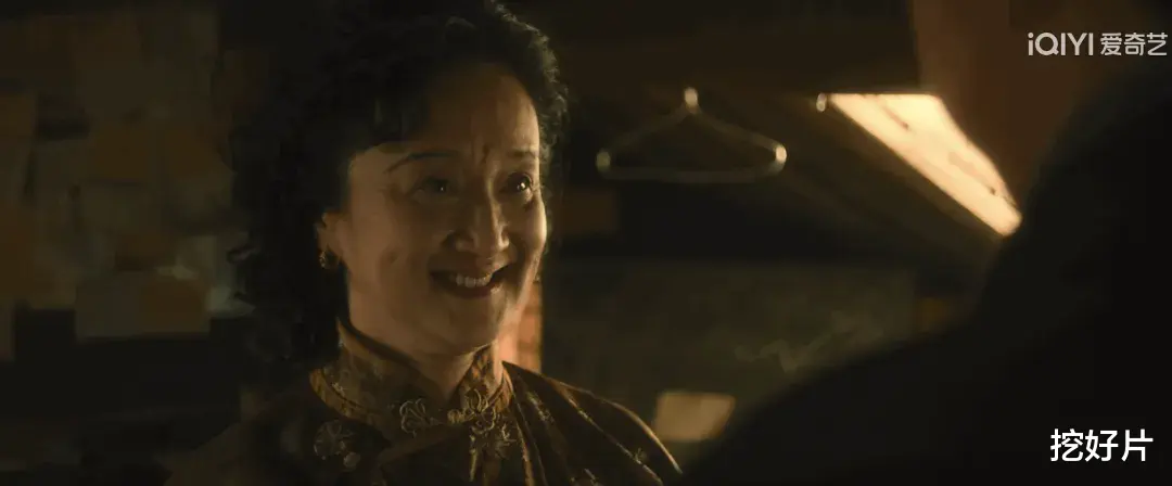 熬夜刷完6集!《追风者》收视夺魁,央八眼光挺「刁钻」