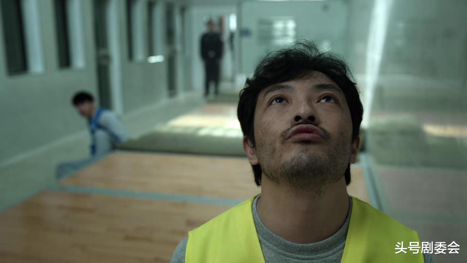 富大龙新剧《公诉人》开播，1集不够看，这才是刑侦剧该有的样子