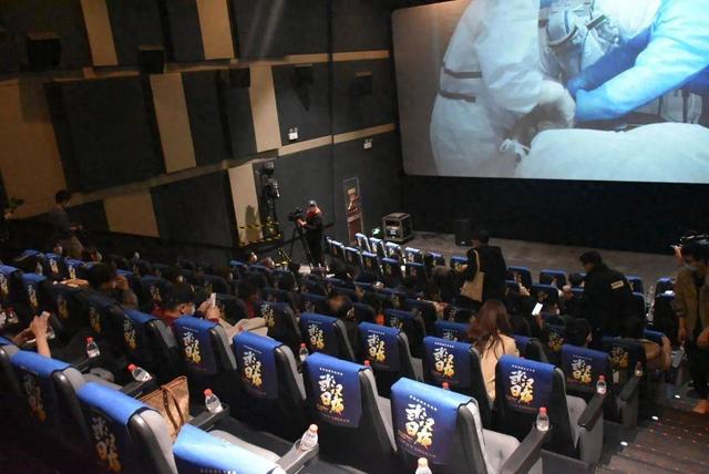 肝硬化和“睡”有关?医生:睡觉的3个习惯再不改,肝硬化找上门