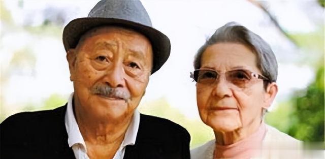 法国奶奶为中国初恋55年没结婚，83岁再续前缘，终于嫁给中国初恋
