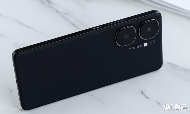 vivo双11发飙了，骁龙8Gen3旗舰跌至2119元，顶配旗舰售价亲民