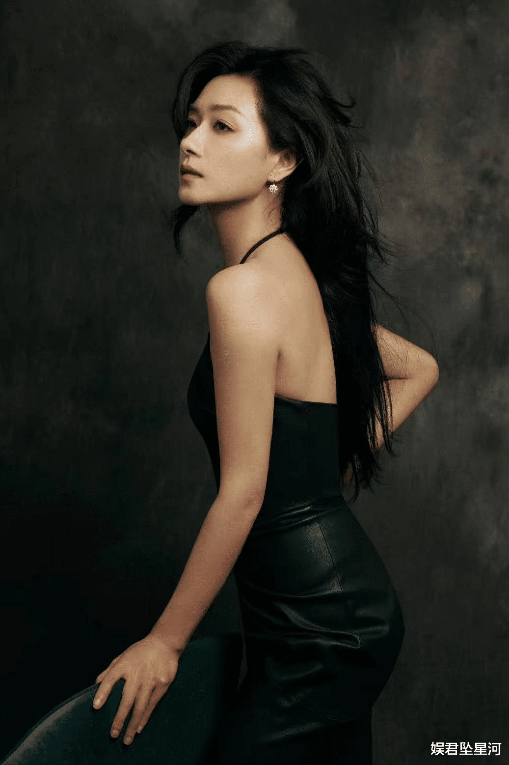 白玉兰这一夜,刘亦菲又胖了,万茜长发美翻了,林一、沈月就像新郎和新娘