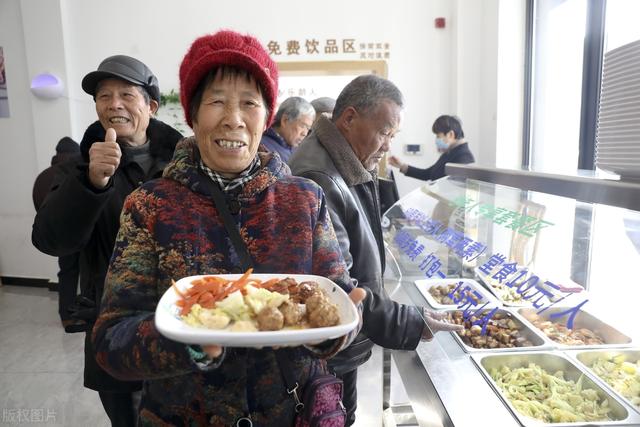 一村一食堂来了，一顿饭3-5元，真的可行吗？