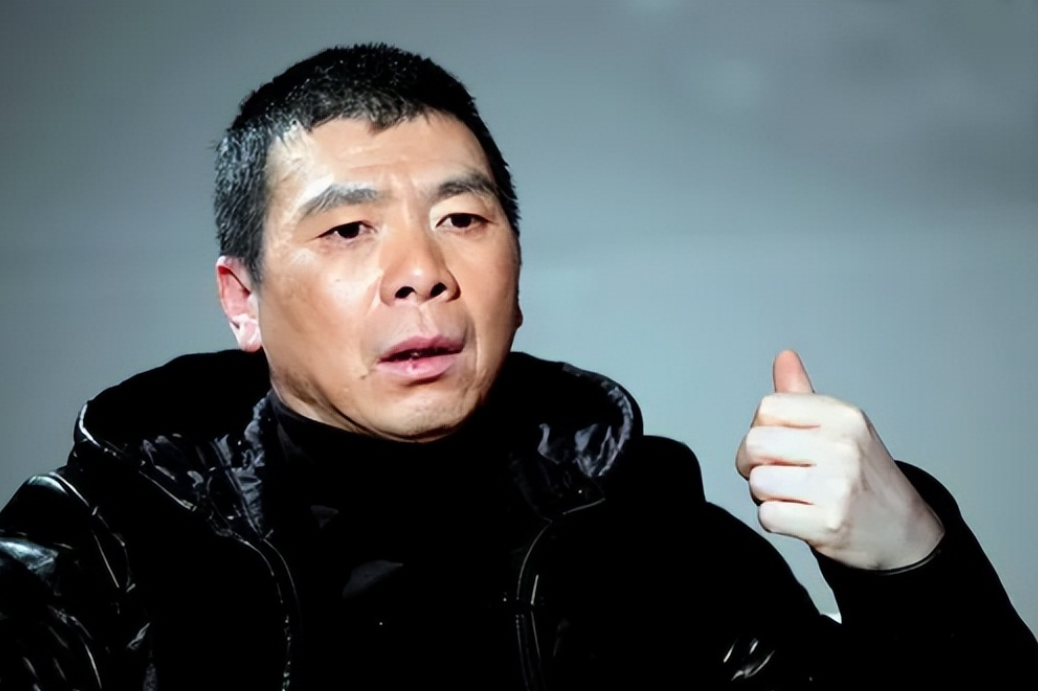 冯小刚痛批中国网络环境!道出了有钱人的无奈,但他却错得很离谱