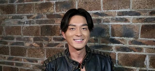 TVB恩爱情侣亮相活动，被催婚女方表示已死心，男友回应引猜测