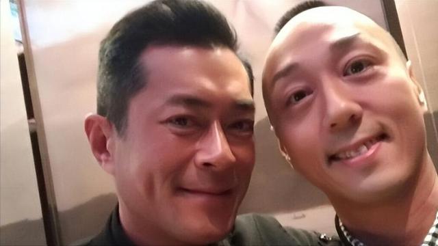 资深演员被曝在餐厅洗碗、倒垃圾!本人回应:不偷不抢过好自己