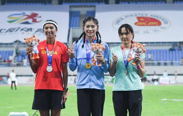 吴艳妮拒绝网红标签？跨栏吴艳妮家庭背景？吴艳妮10年赚了多少钱