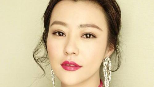 33岁吴谨言翻红？跟着郝蕾学习1年演技，增肥20斤颜值回升苦练台词！