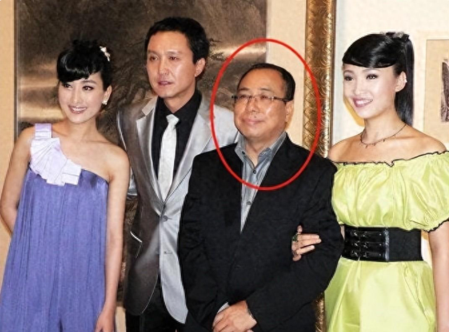 干爹陈道明,干哥佟大为,为获资源奉献自己,“顶级绿茶”现行记