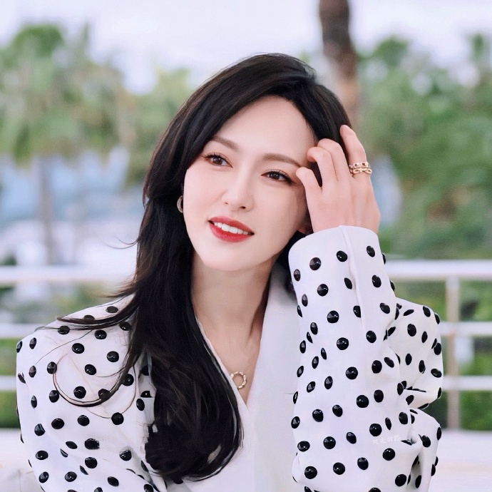 杨幂、唐嫣、刘诗诗，85花之间的差距已悄然拉开