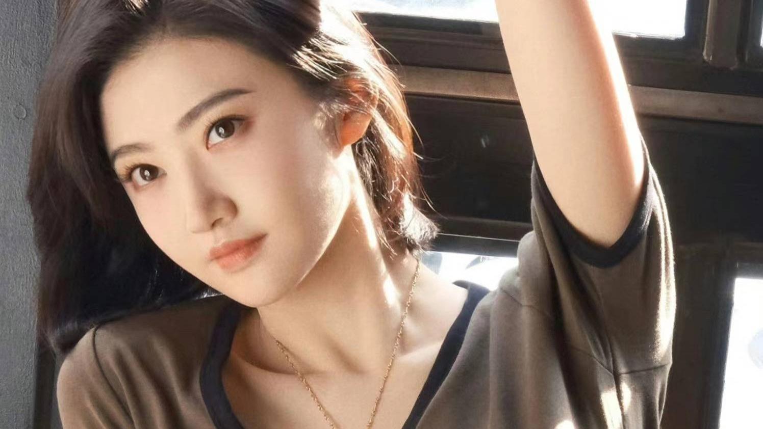 景甜生图真是肥而不腻，当镜头放大之后，是钢铁直男的菜