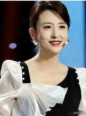 前央视主持人张蕾家暴离婚，孩子患绝症病危，本人回应辟谣