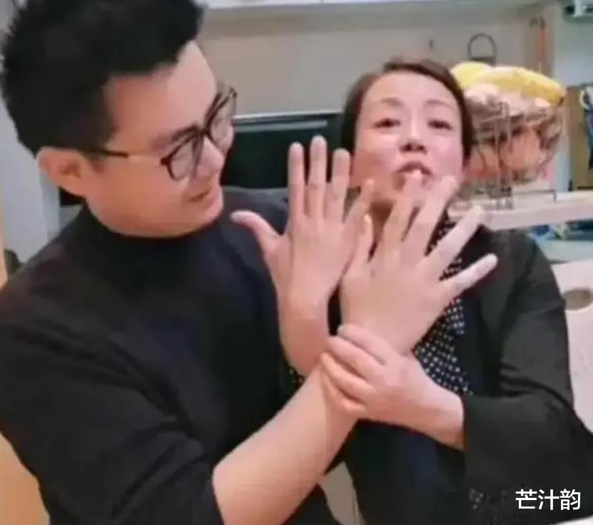 嚣张!许敏儿媳田静直播再度暗戳戳自己公婆,郭威不如姚策有担当