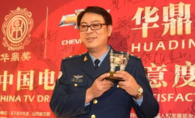 高亚麟被曝出轨家暴后续：聊天记录毁三观，杨紫张一山评论区沦陷