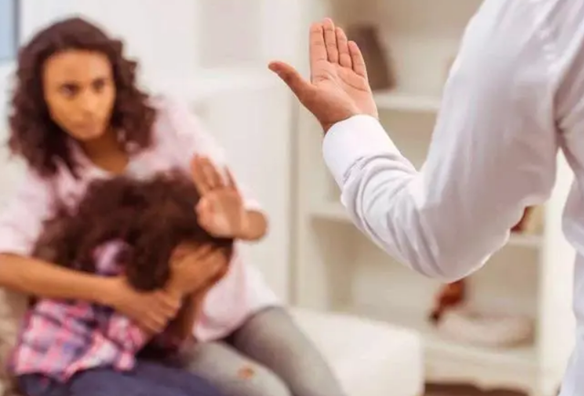 网传:冯绍峰有了新欢忘了孩子,赵丽颖打算夺回抚养权