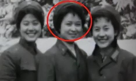 空政话剧团五朵金花，有人大龄单身，有人只恋爱不结婚，最小44岁