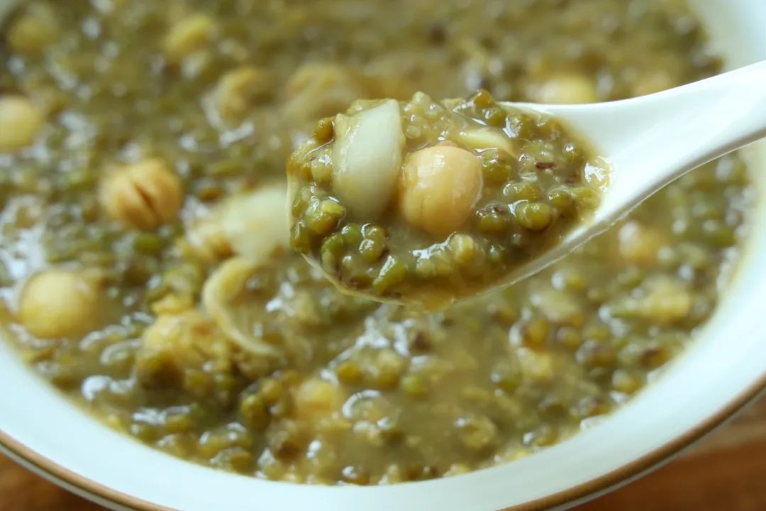 立夏了,要多喝这道糖水,清凉解暑,比奶茶好多了!