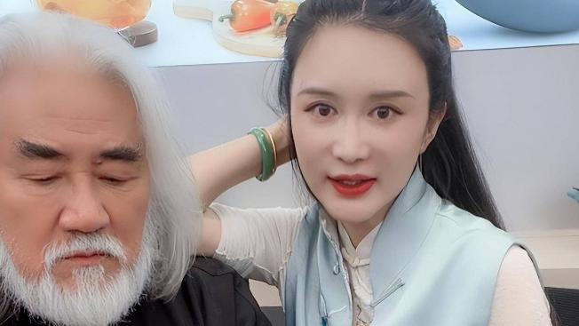 杜星霖：为了孩子甘愿忍受“钢丝穿乳”之痛，她就那么爱张纪中吗