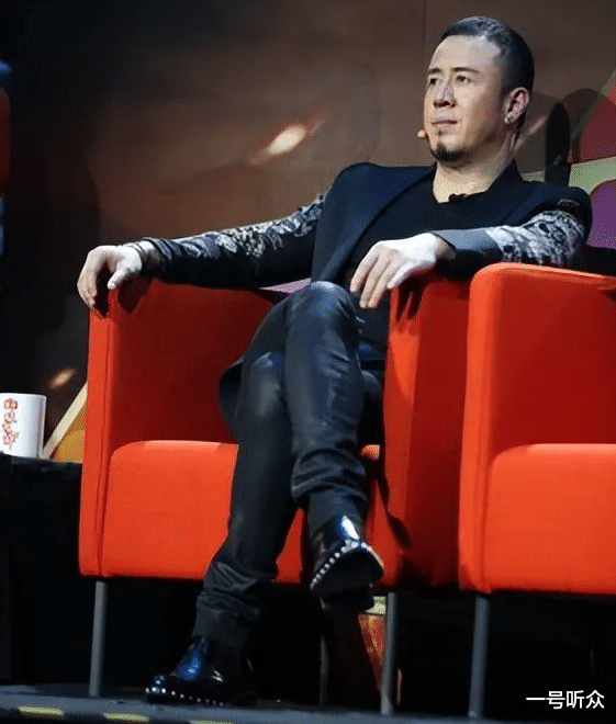 终究还是栽了更头，52岁的杨坤，是如何为他的“不可一世”付出代价的