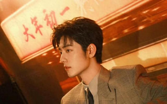 肖战“射雕”延长上映上热搜！媒体建议下架免遭尴尬，票房成定数