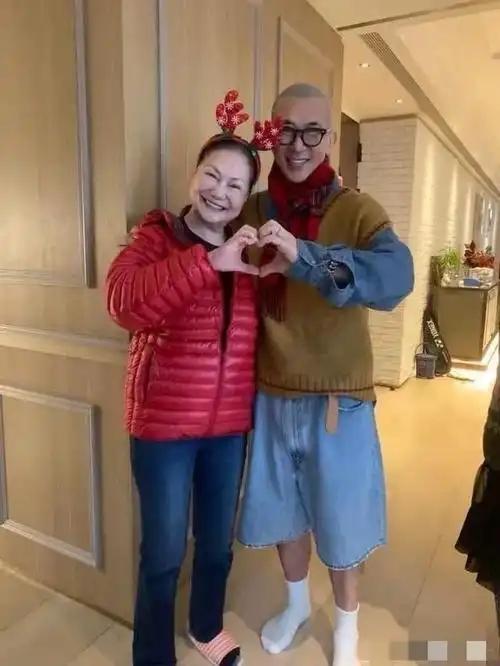 大S猝逝后续：S妈发布女儿遗愿，导游曝光大S临终前细节