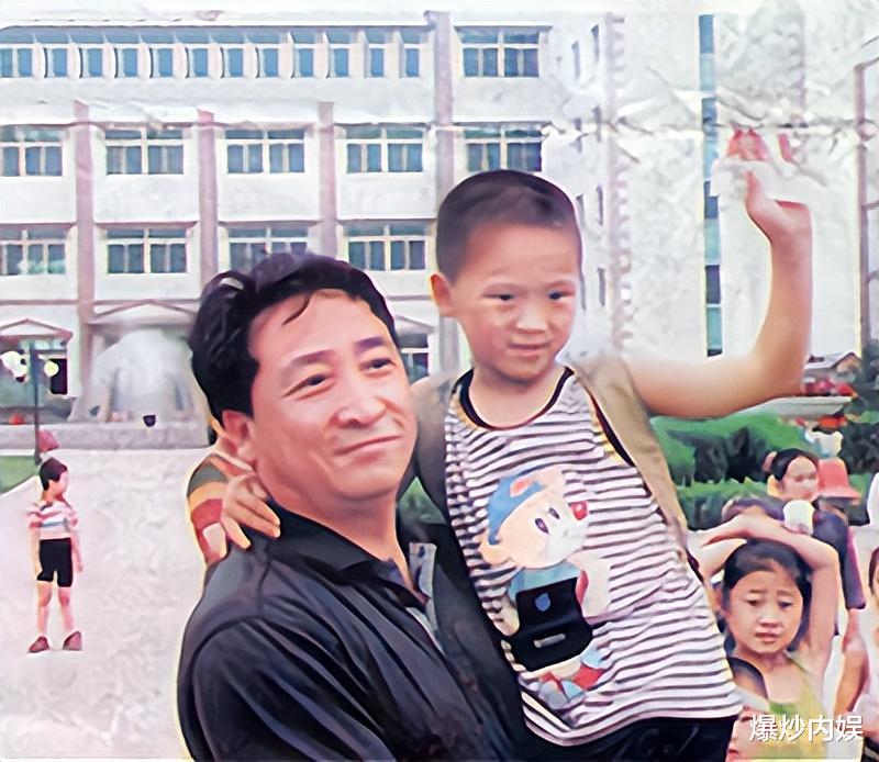 24年前要给姜昆养老的“孤儿”，如今成就狠狠打了姜昆亲闺女的脸