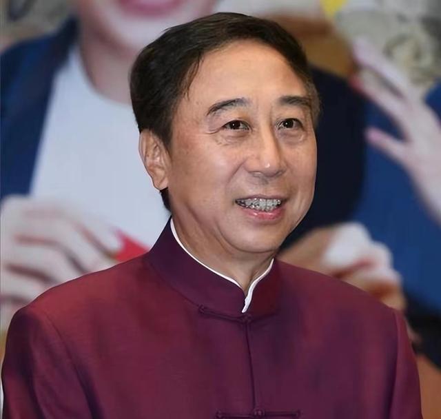 背叛入狱至今仍在服刑,靠师父冯巩春晚爆红后,如今成百万诈骗犯