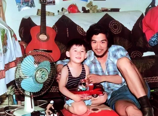 定居泰国、高调炫富,这一次再也没人能管住张默,连张国立也没辙