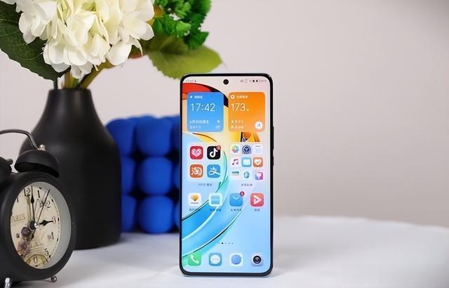 双11狂欢,销量超1500万部,一亿影像+1.5K曲屏+5800mAh